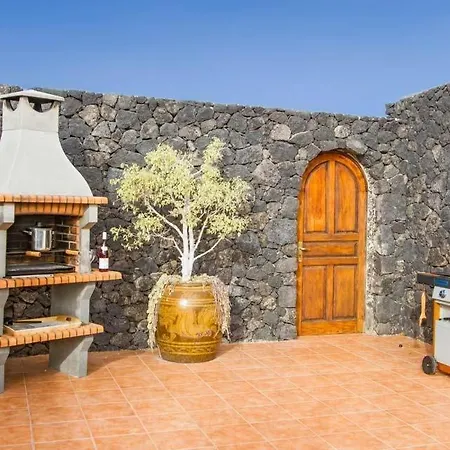 Puerto Del Carmen Sleeps 12 Pool Air Con Wifi Puerto del Carmen (Lanzarote)