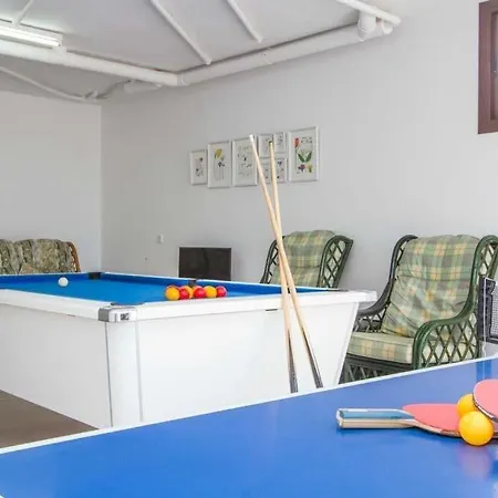 Puerto Del Carmen Sleeps 12 Pool Air Con Wifi Villa *